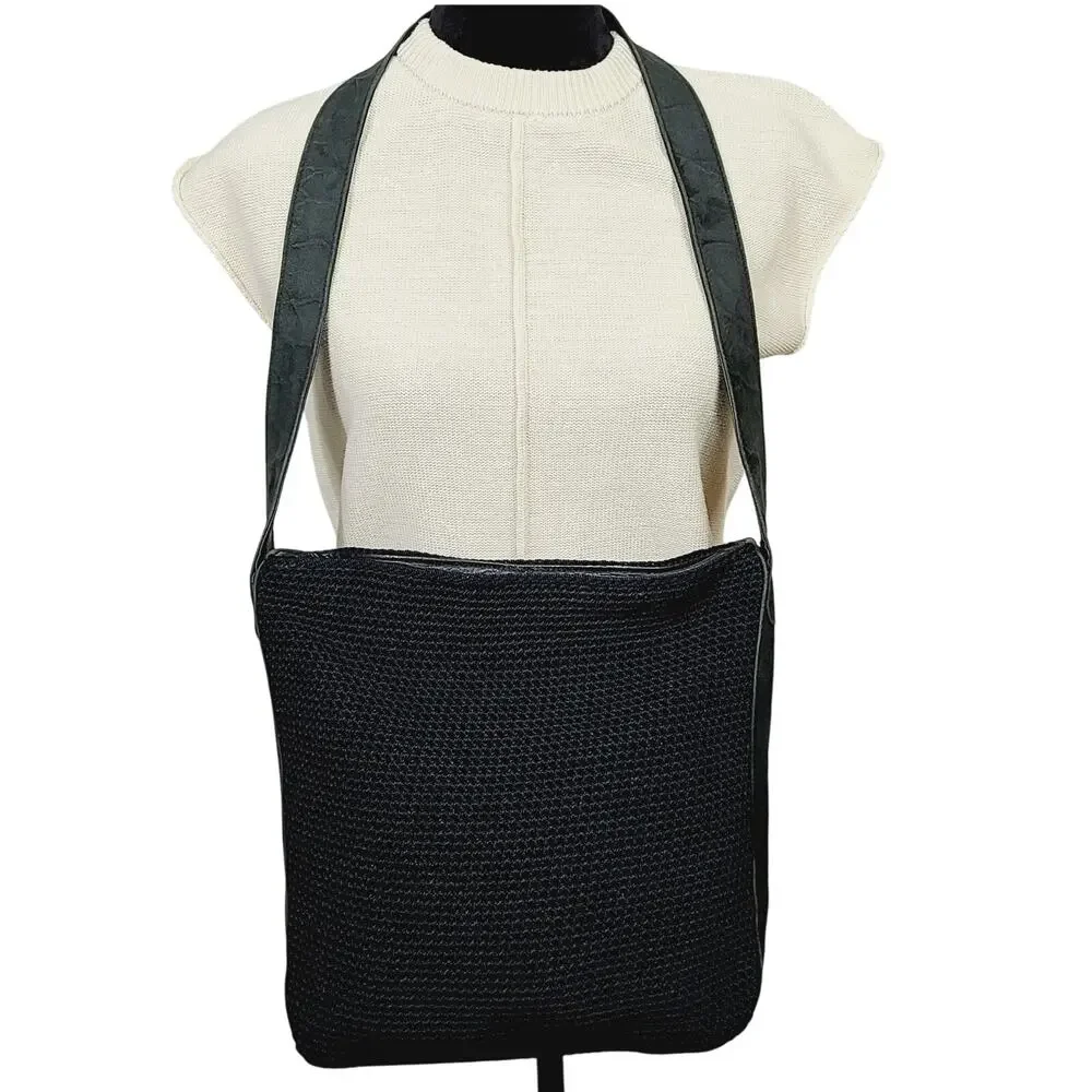 The SAK Black Crochet Knit Boho Shoulder Handbag Purse Bag Hippie PRE-OWNED - Picture 1 of 10
